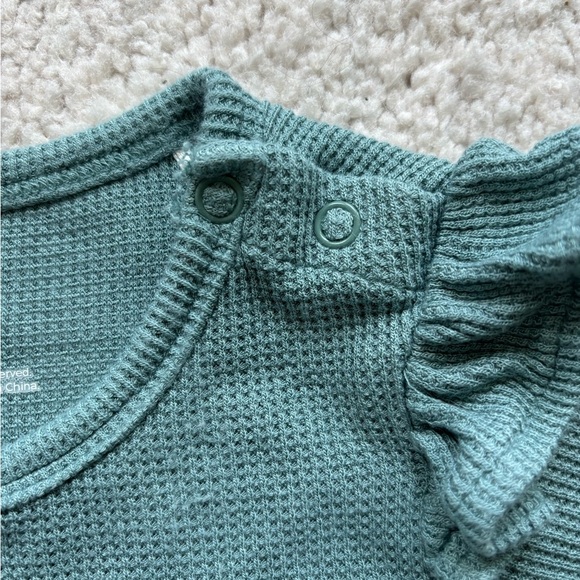 Posh Peanut Waffle Knit Bubble Romper in size 18-24m - Picture 4 of 6